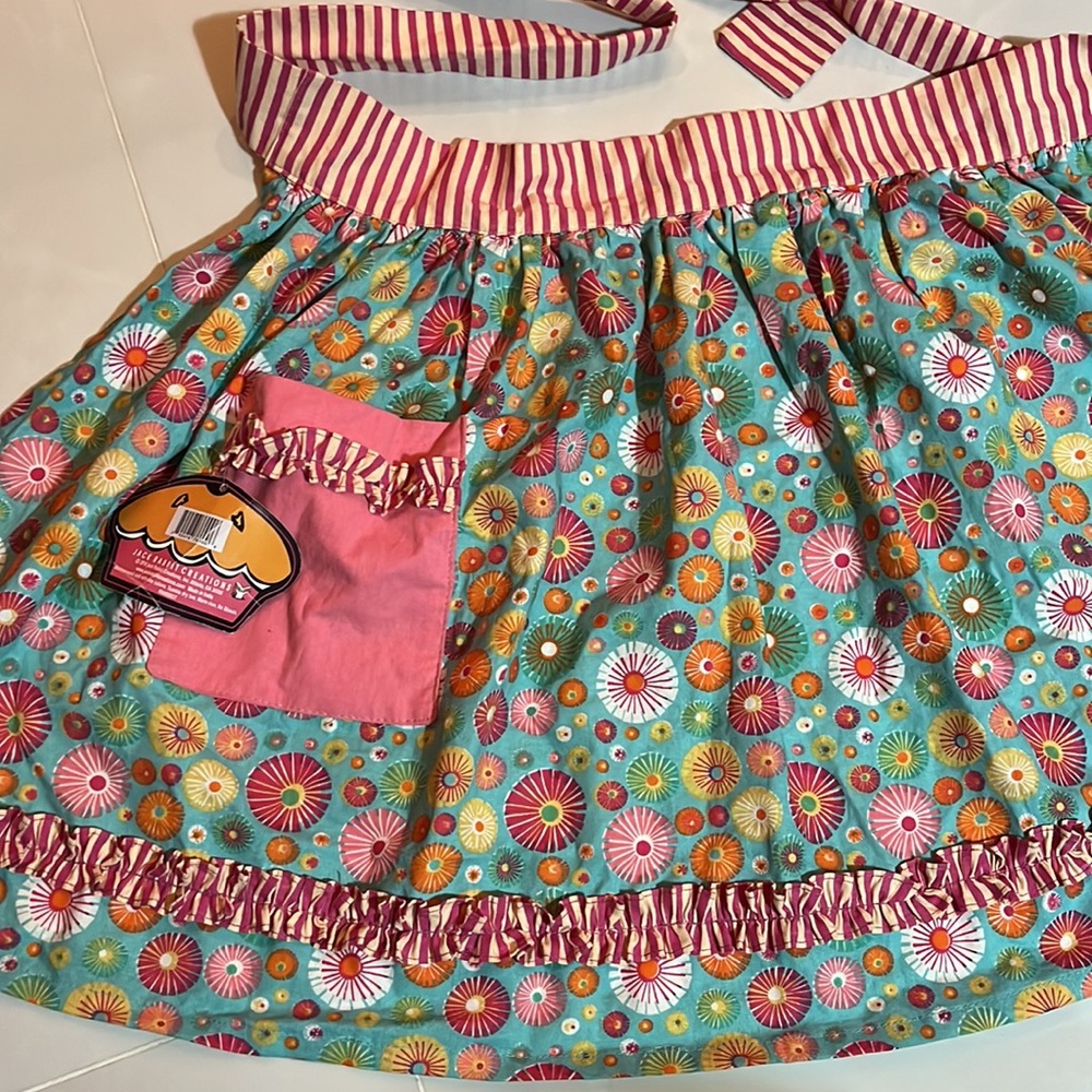Oh My Peqch Pie Cotton Apron with Pocket- NWT